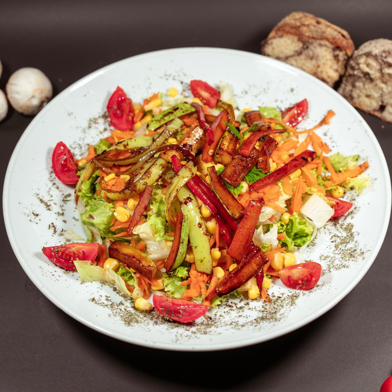 Izgara Sebzeli Yeşil Salata