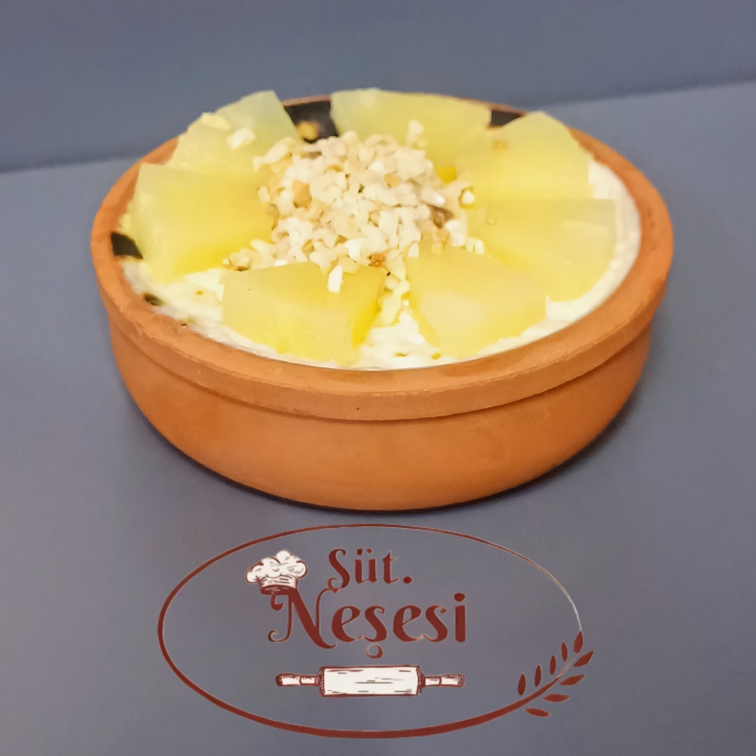 Güveçte Ananaslı Fındıklı Hamsiköy Sütlacı