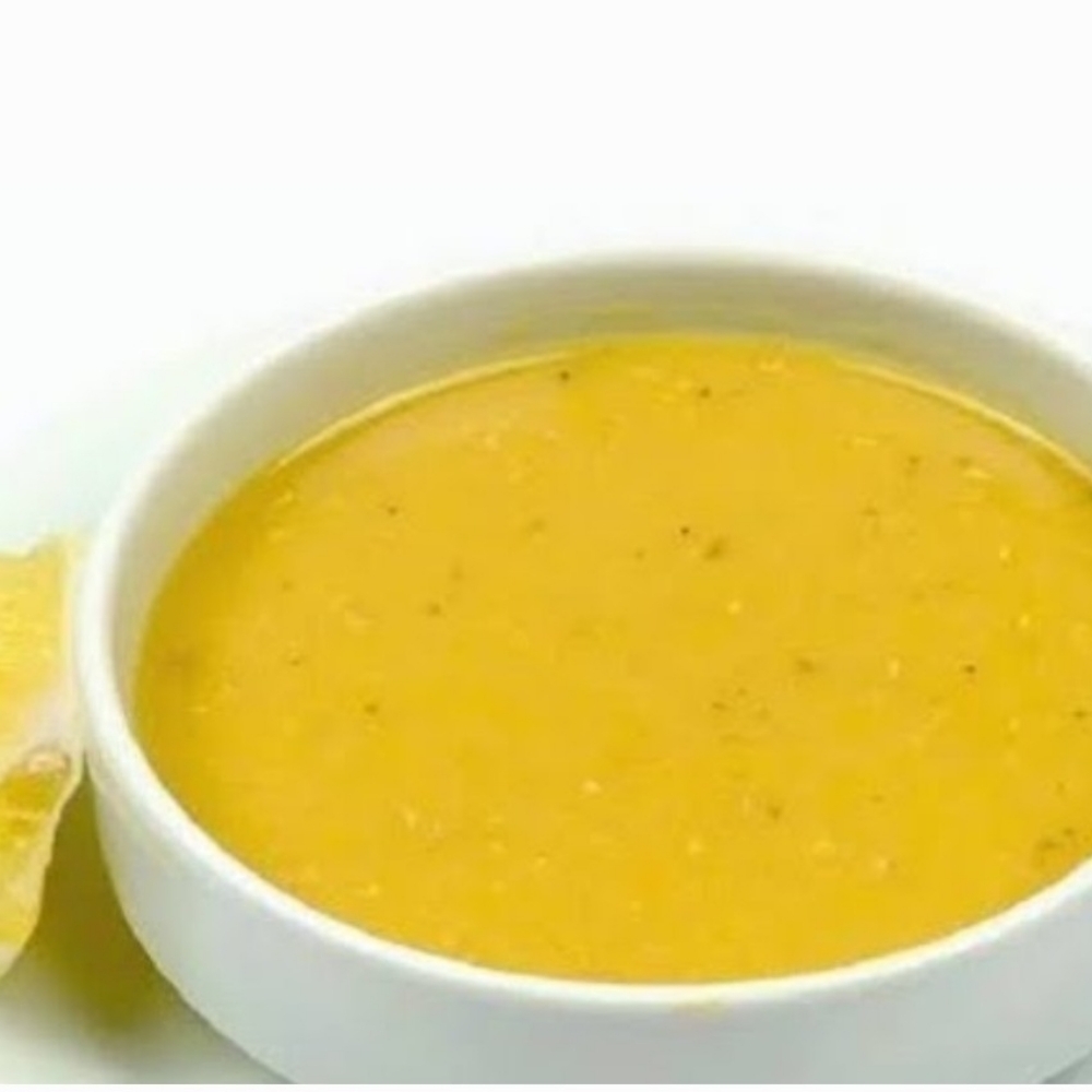 Gerçek kemik suyu ev lezetinde mercimek çorbası