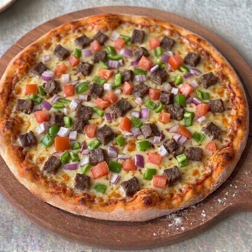 Kavurmalı Pizza(Orta Boy)