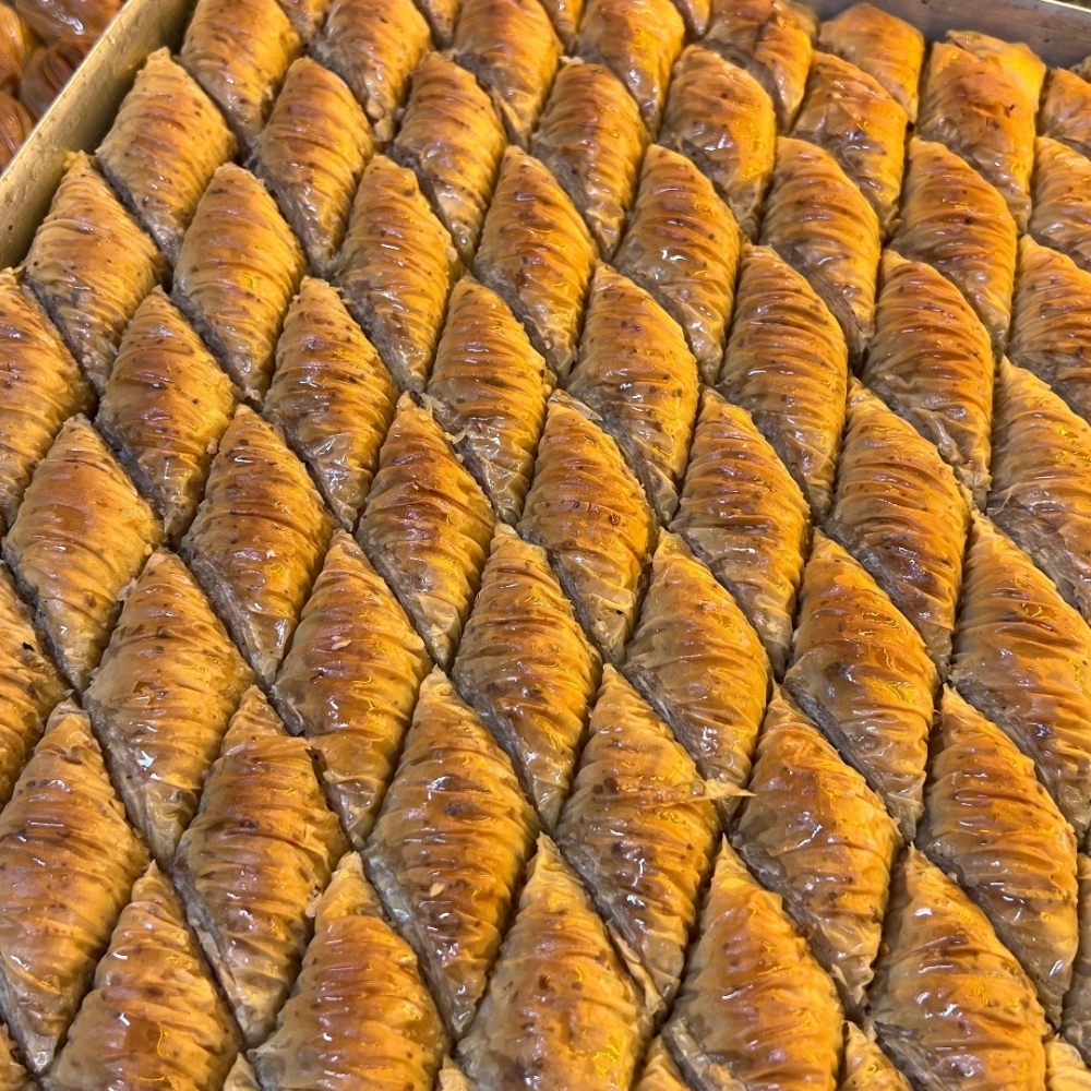 Cevizli Ev Tipi Baklava (1 Kg)
