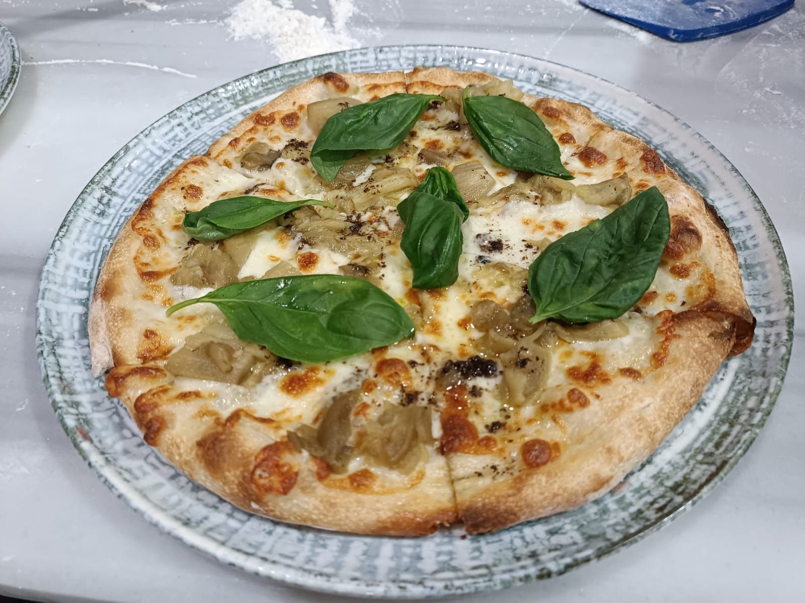 Kavurmalı Pizza