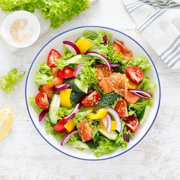 Füme Salmon Salad