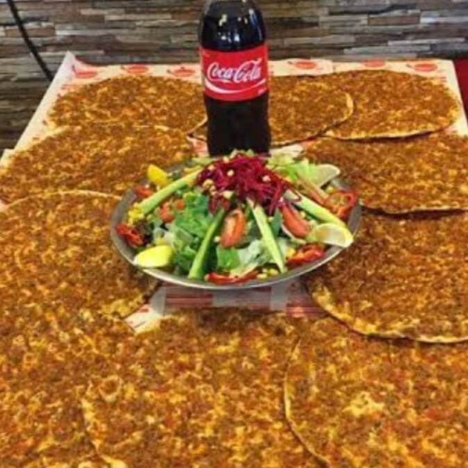 5 Porsiyon ( 10 Adet Lahmacun ) Paketi + Cola (1 lt.)