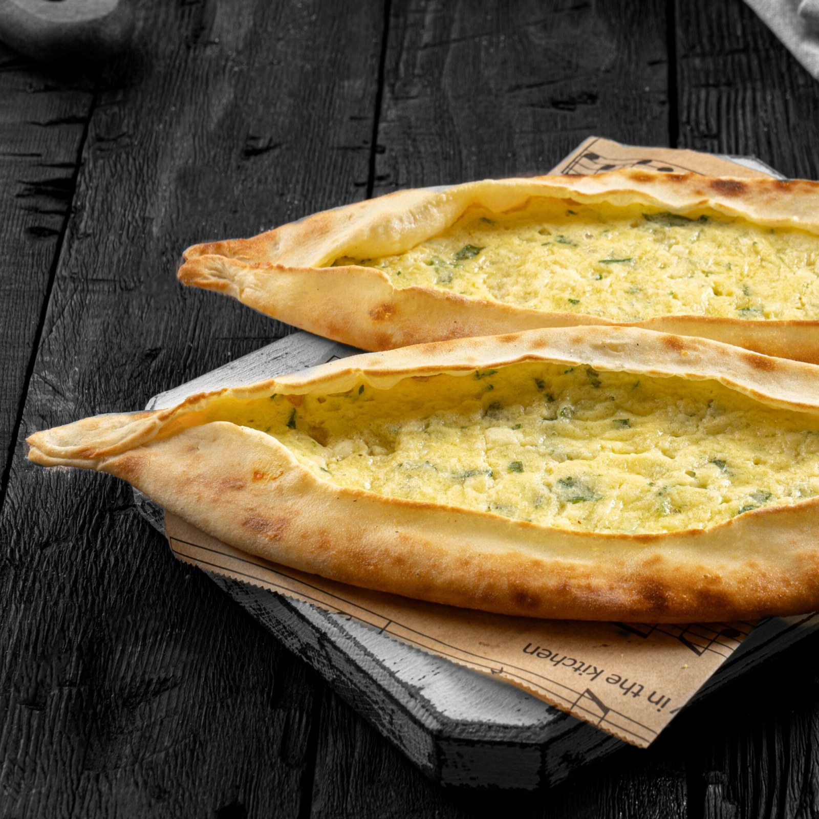 Özel Peynirli Pide