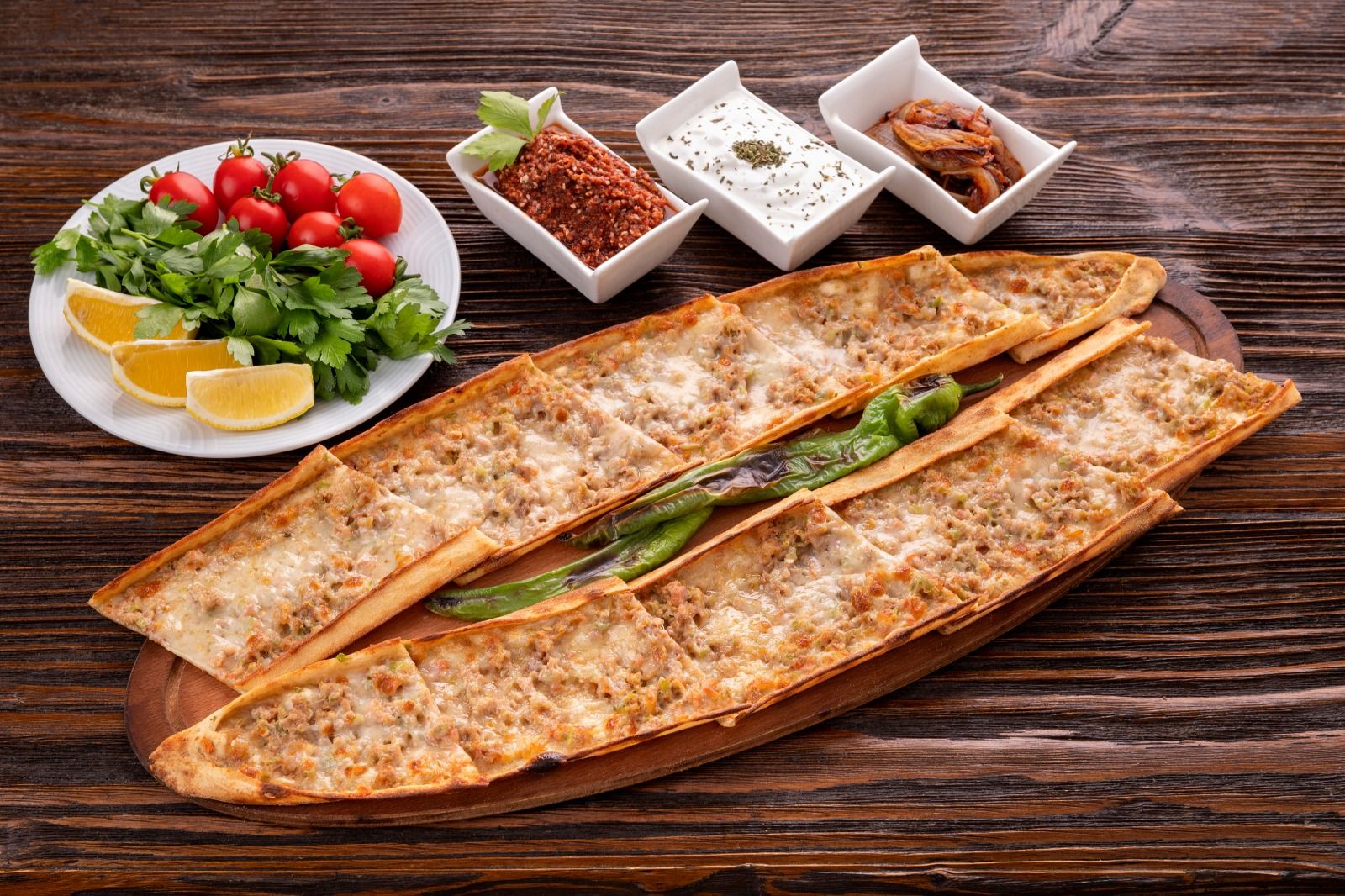 Kıymalı Kaşarlı Pide (75 cm.)