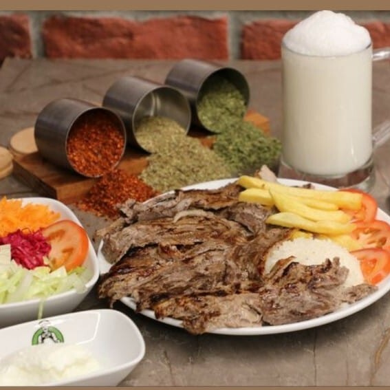 Pilav Üstü Et Döner