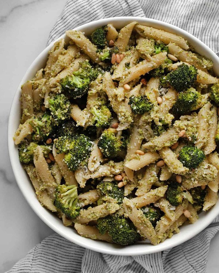 Pestolu Sebzeli Mantarlı Penne