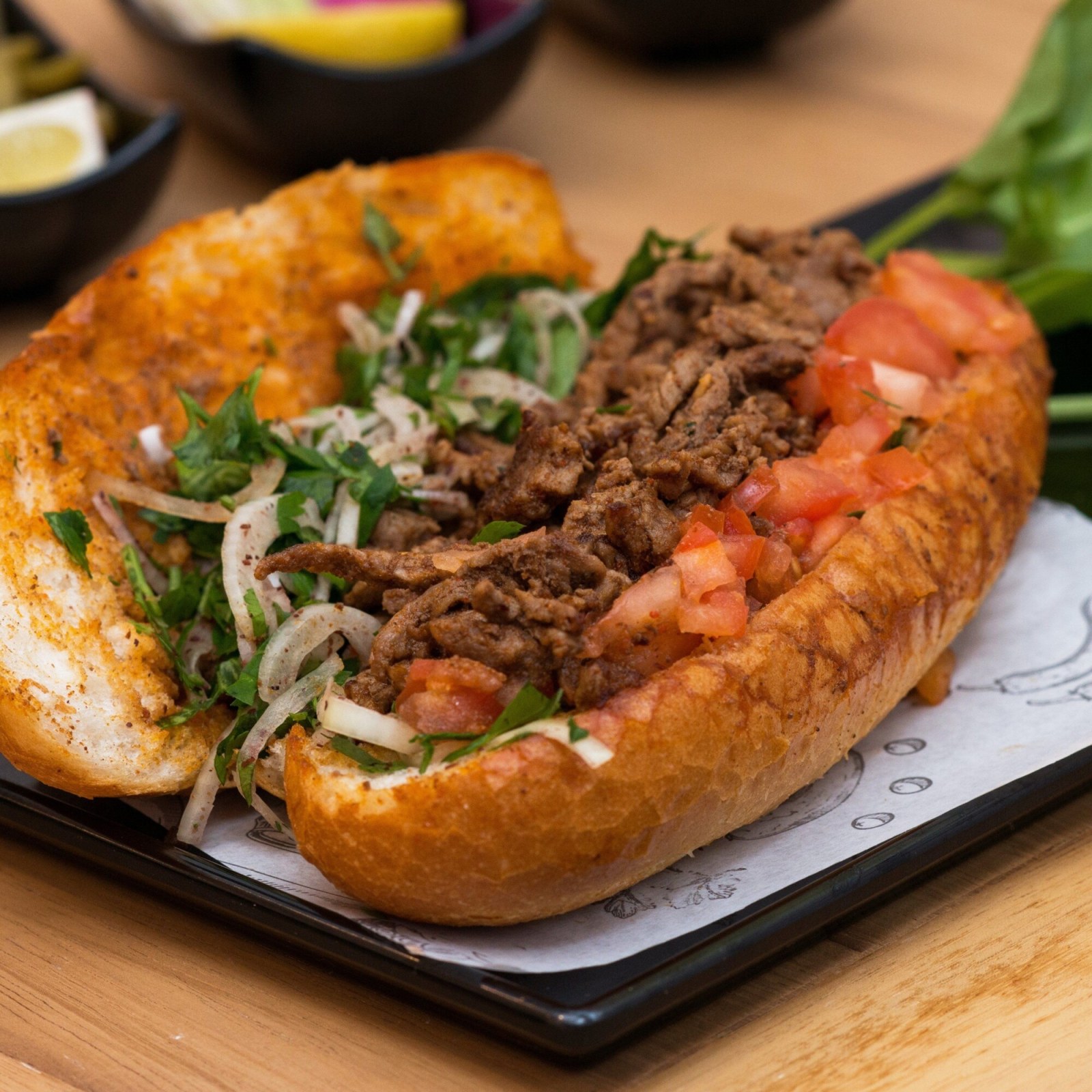 2li ekmek arası Et tantuni