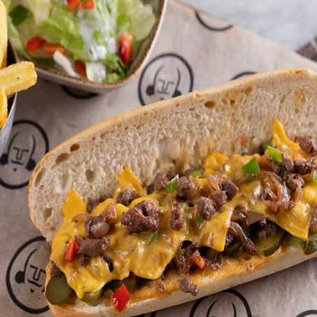 Philadelphia Cheese Steak Sandviç