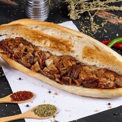 Tam Ekmek İzmir Usülü Kokoreç + Coca-Cola (33 cl.)