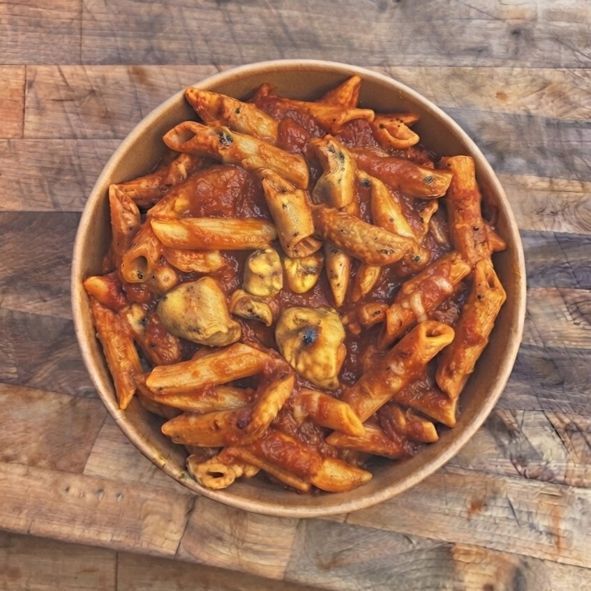 Salçalı Tavuklu Penne
