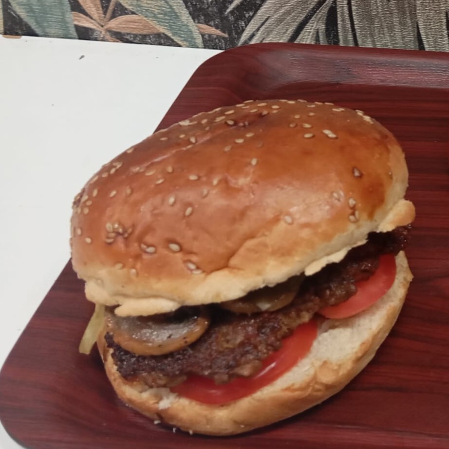 Mantar 'Lı Et Burger