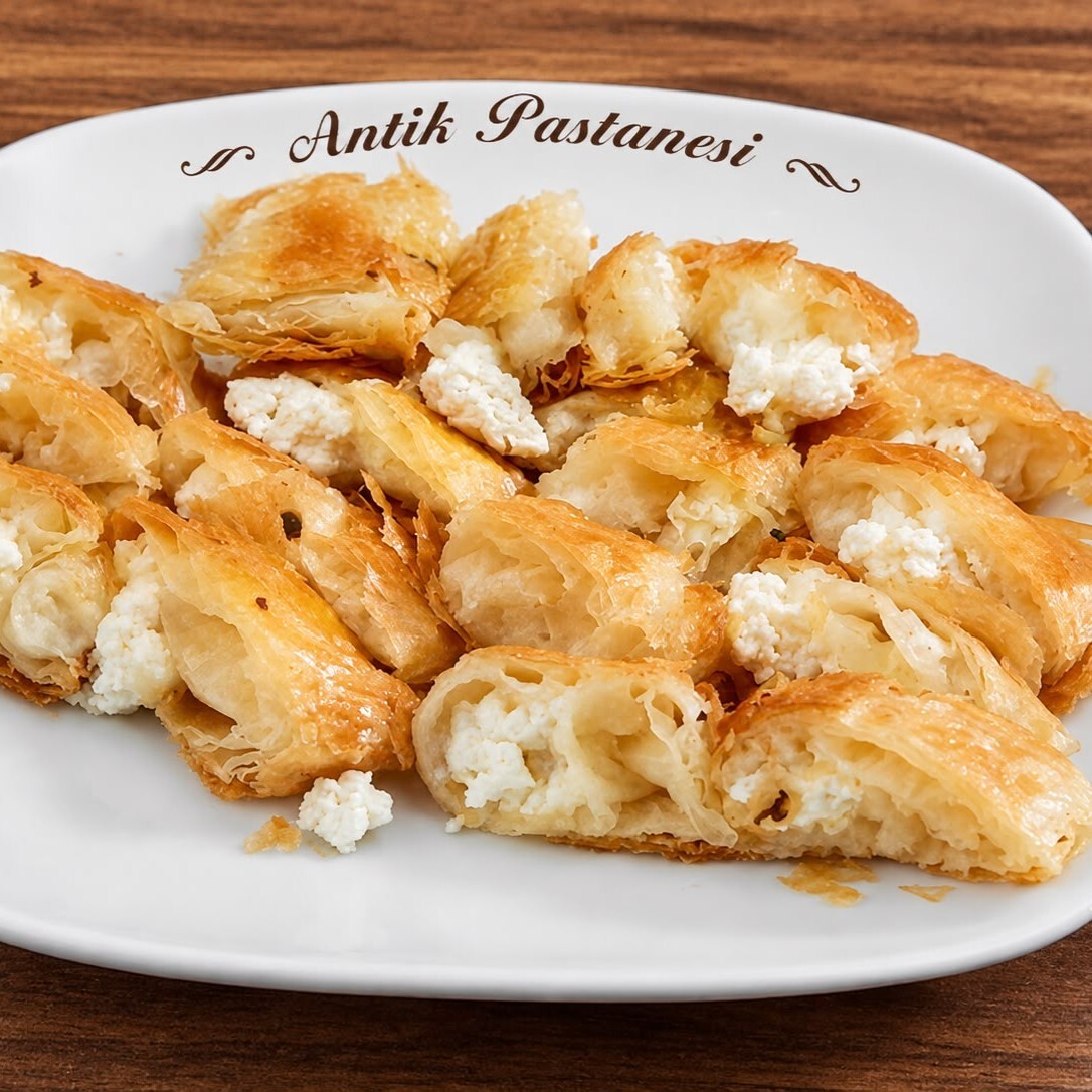 Peynirli Kol Böreği (200 Gr)