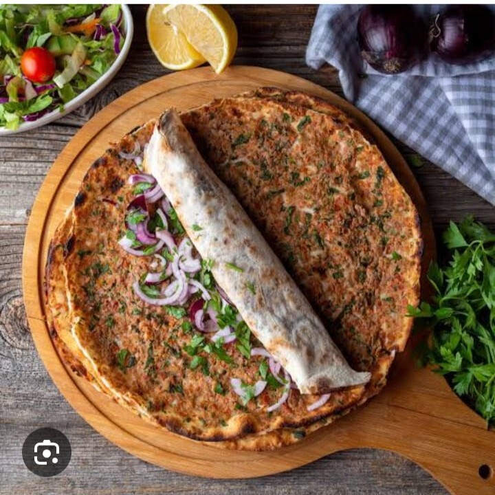 3 adet lahmacun