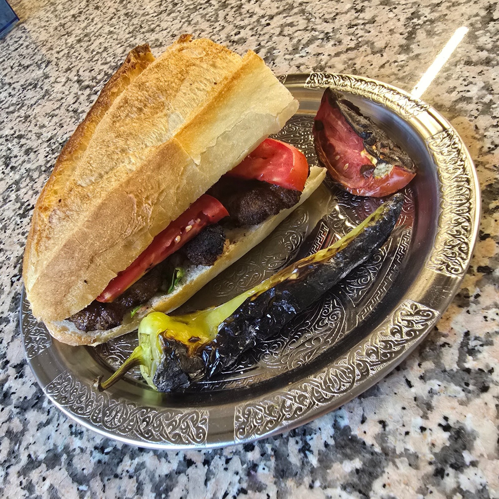 Yarım Ekmek Arası Közköfte (160 gr)