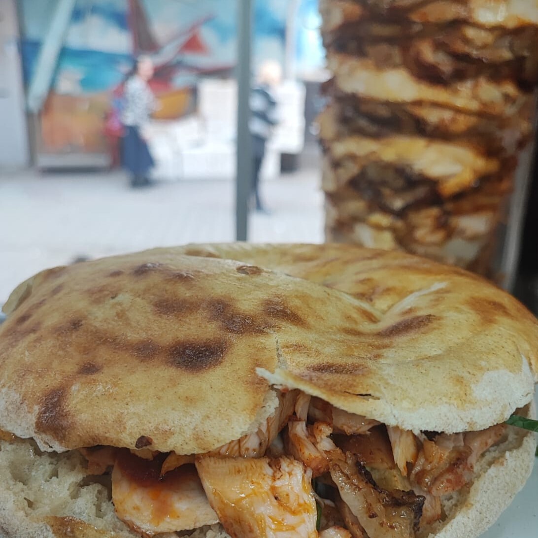 Tombik Ekmekte Tavuk Döner (100 Gr.)