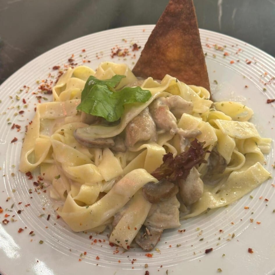 Fettucını Alfredo