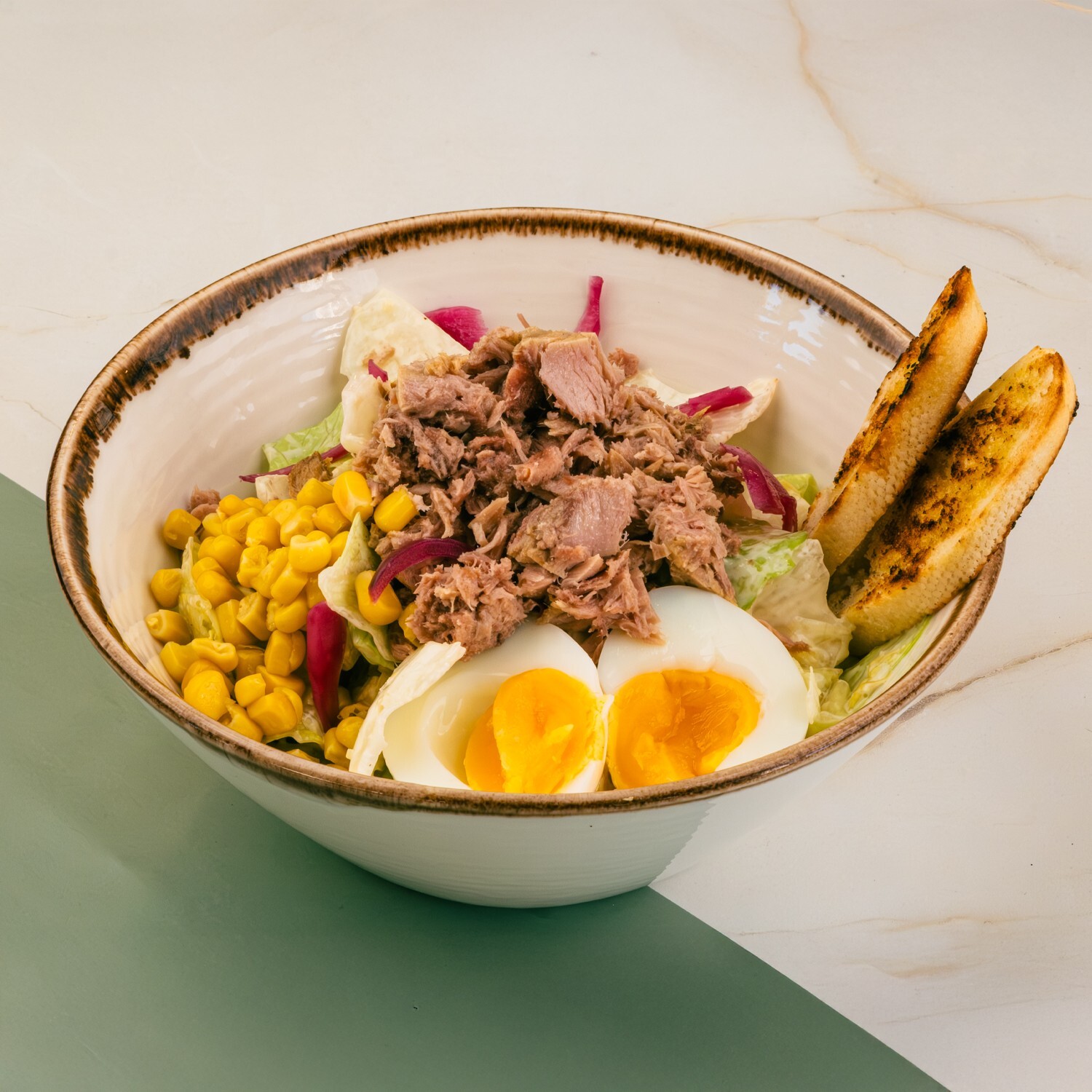 Ton Balıklı Bowl