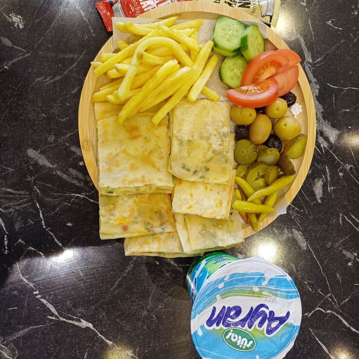 Patatesli Yeşil Zeytinli Gözleme
