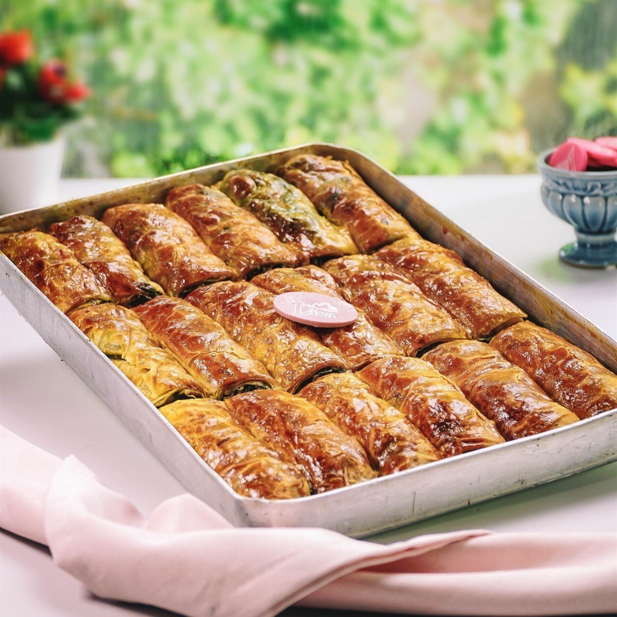 Ispanaklı Peynirli Ev Böreği