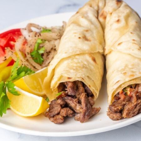 Lavaşta Et Tantuni