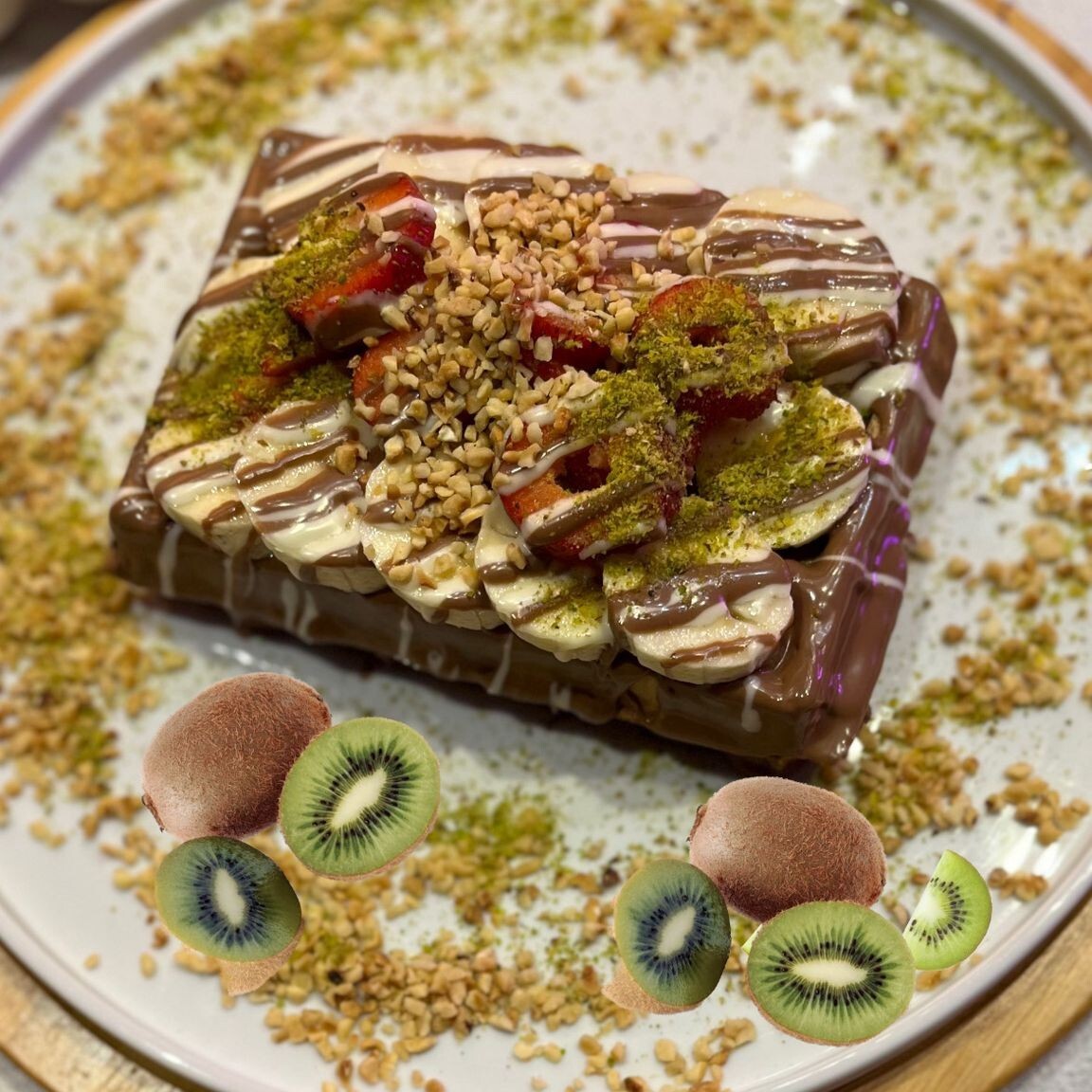 Muzlu Çilekli Kivili Waffle (Büyük)