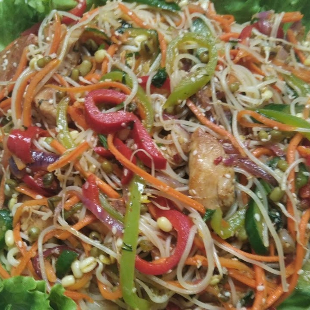 Funçoza Salatası
