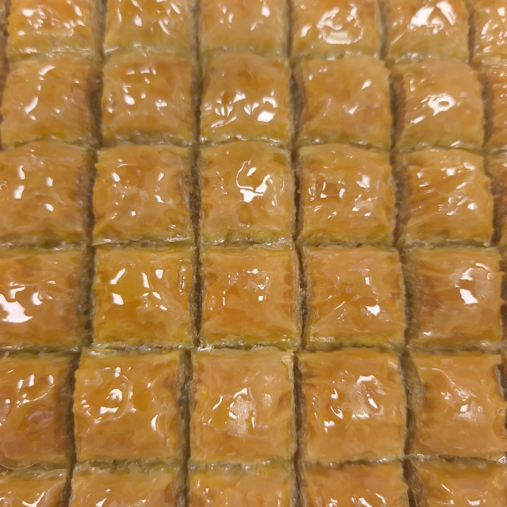 Fıstıklı Özel Dilim (1 kg)