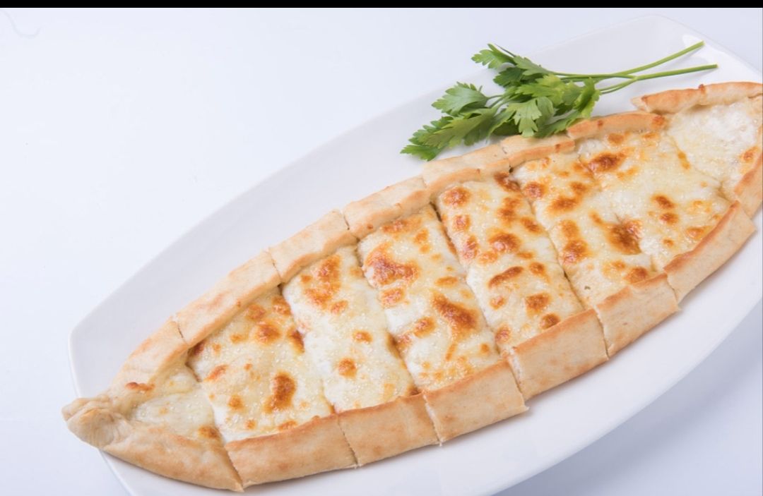 Kaşarlı Pide