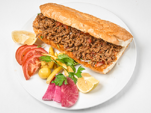 Yarım Ekmek Et Tantuni