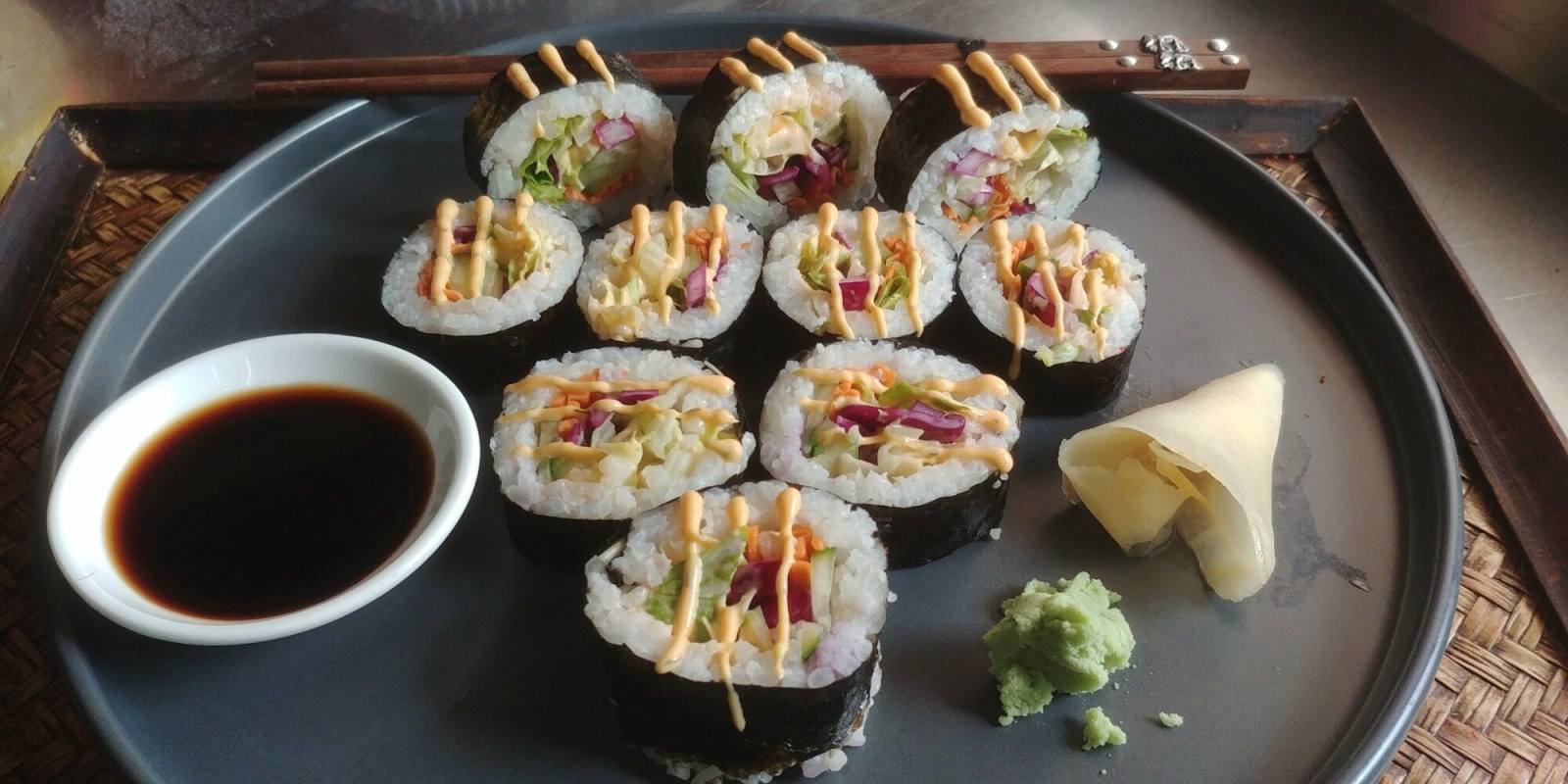 Vejetaryen Sushi (12 Pcs.)