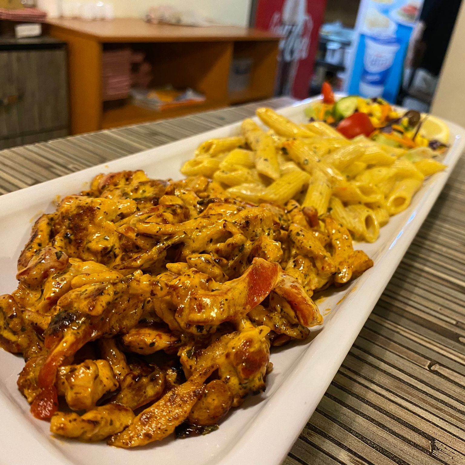 Acılı Köri Soslu