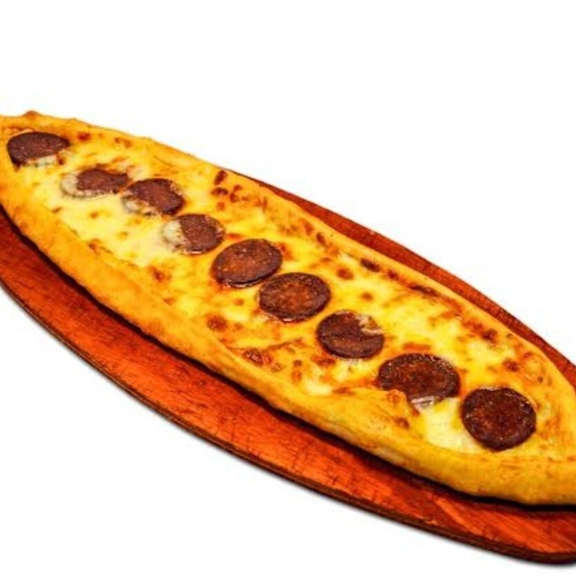 Kaşarlı Sucuklu Yumurtalı Pide