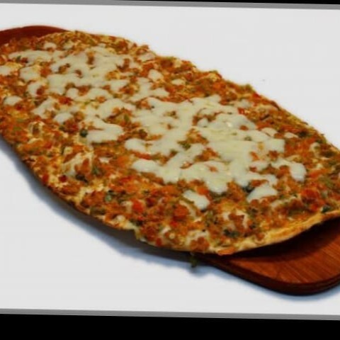 Kaşarlı Antep Lahmacun