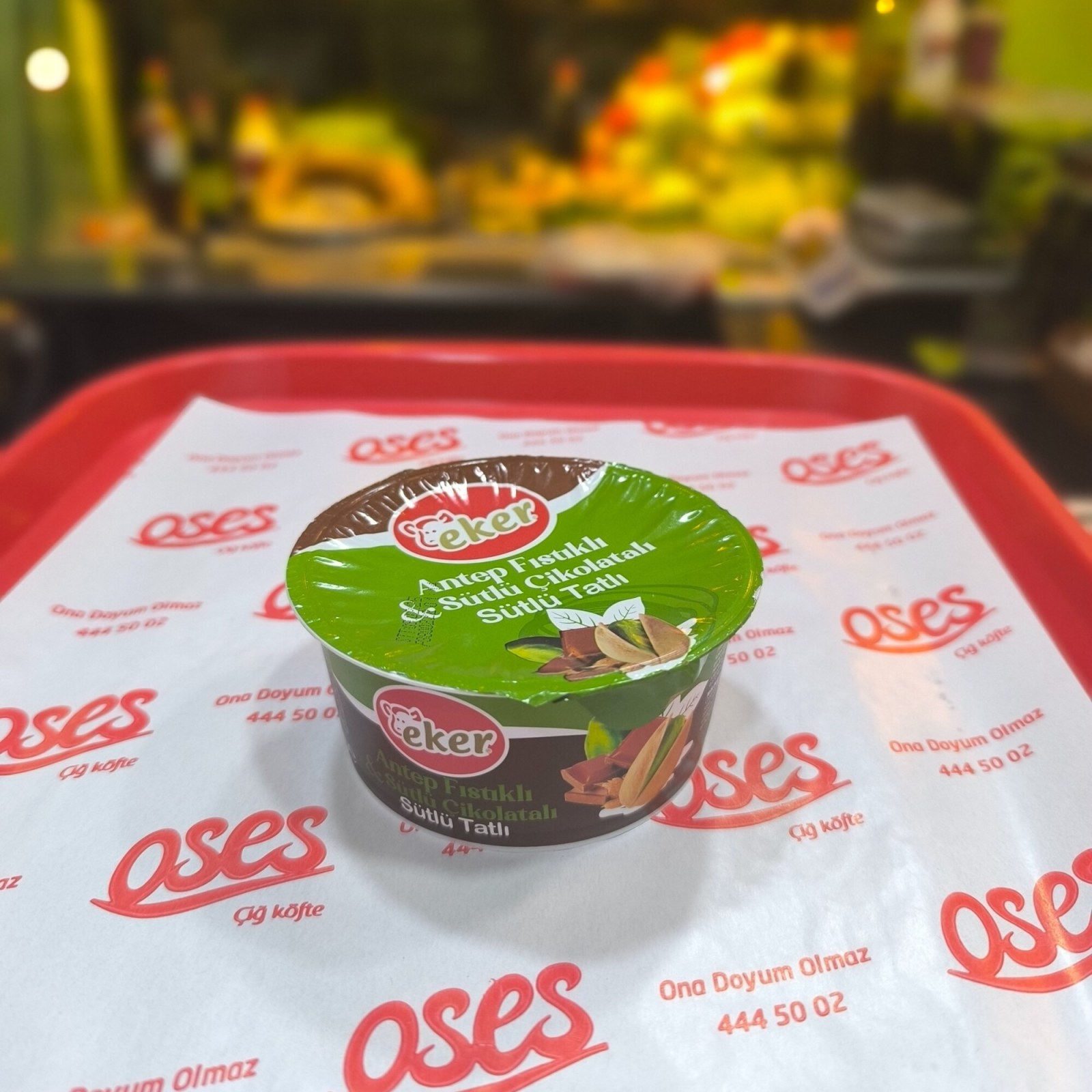 Antep Fıstıklı Sütlü Çikolata (125gr.)
