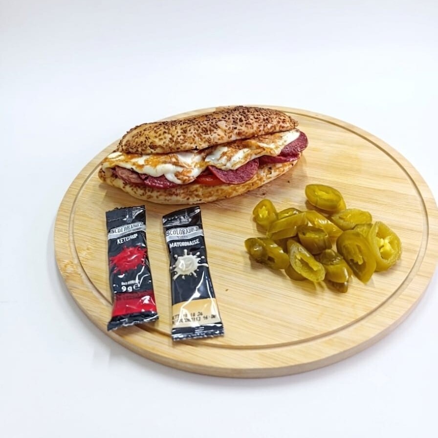 Sucuklu Kaşarlı Kumru