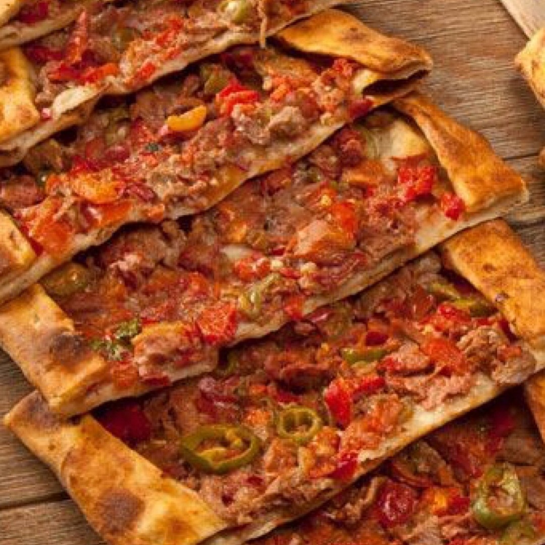 Kuşbaşılı Pide
