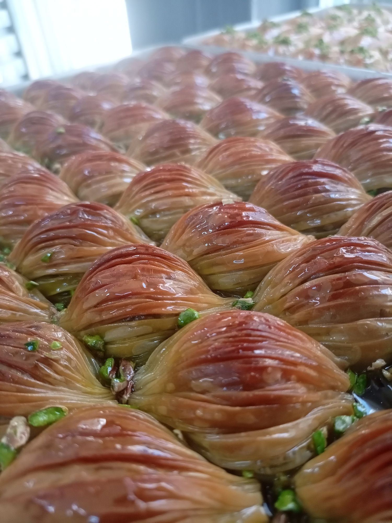 Fıstıklı Midye Baklava (1 kg.)