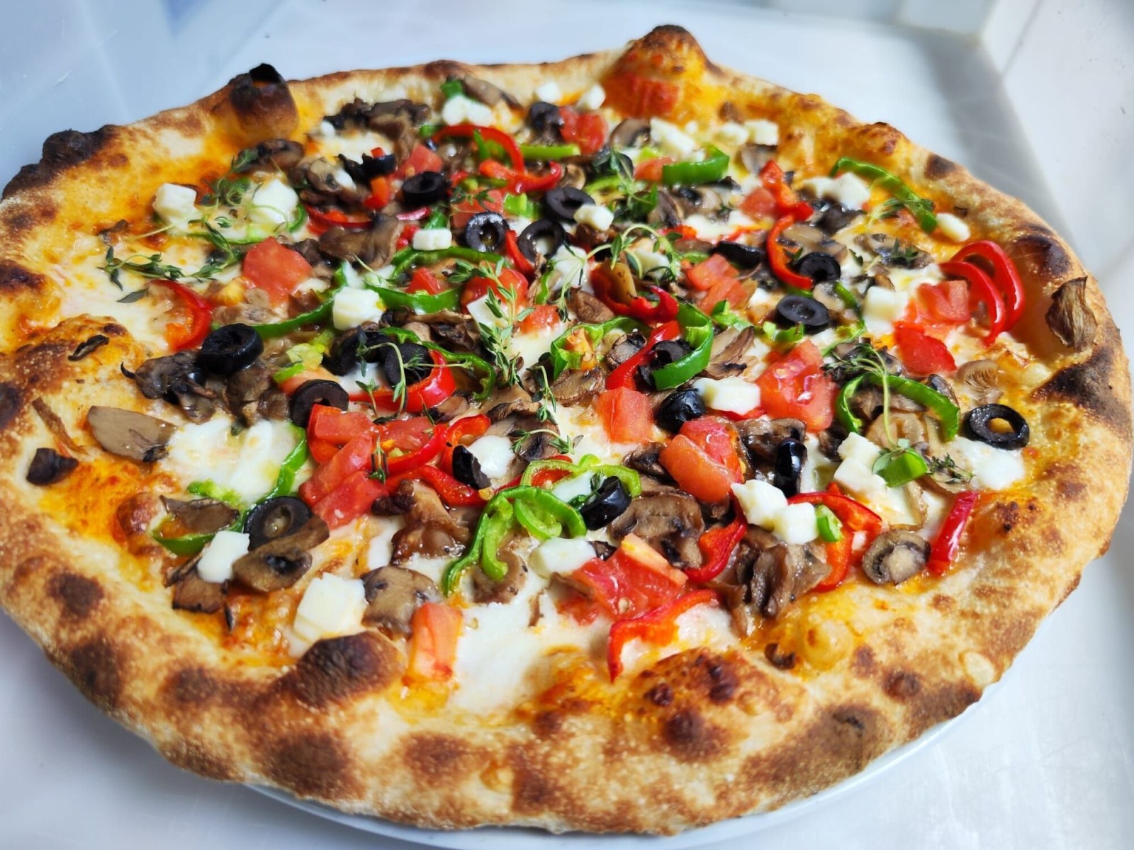 Pizza Vegetarıana +Coca Cola 330 ml