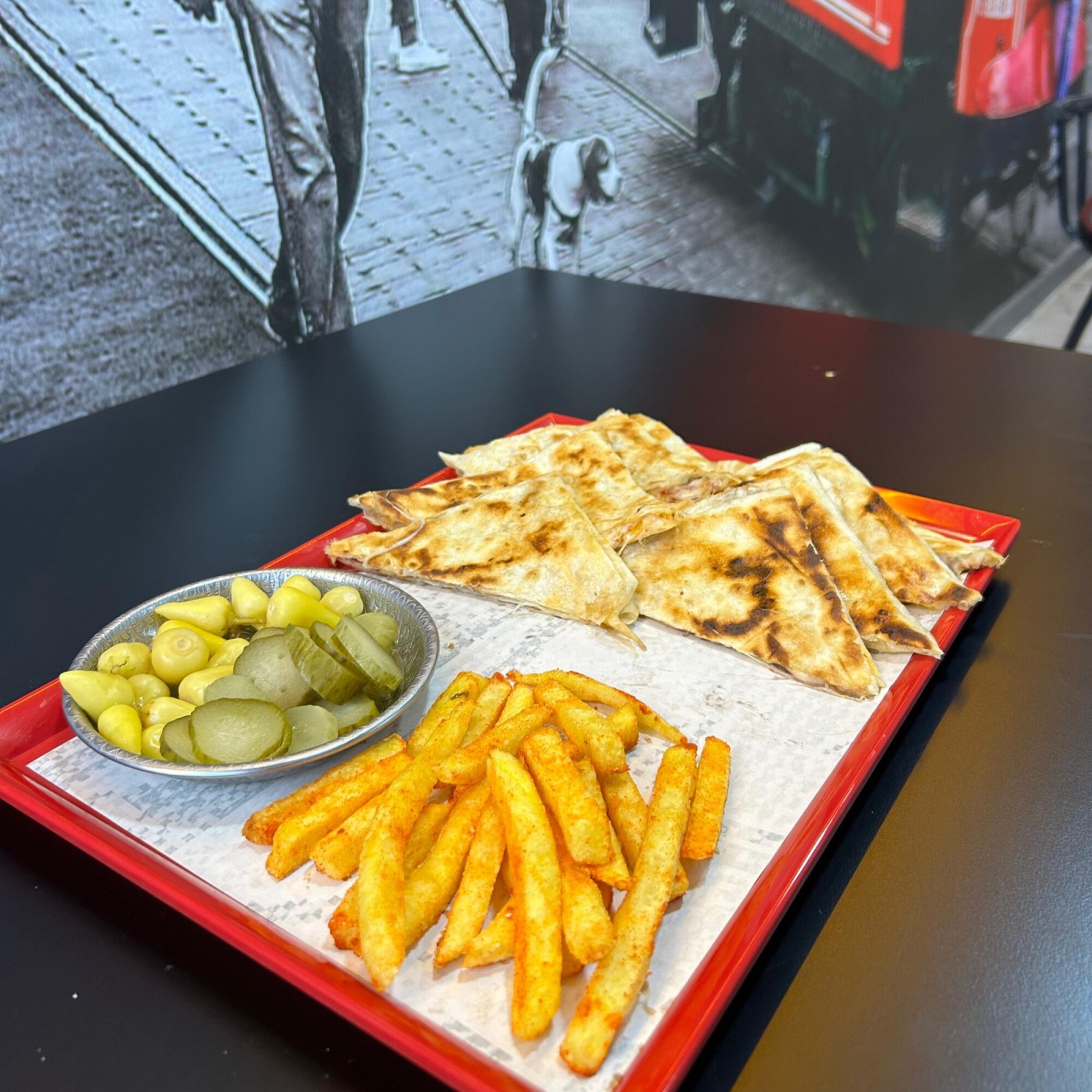 Sucuklu Kaşarlı Gözleme
