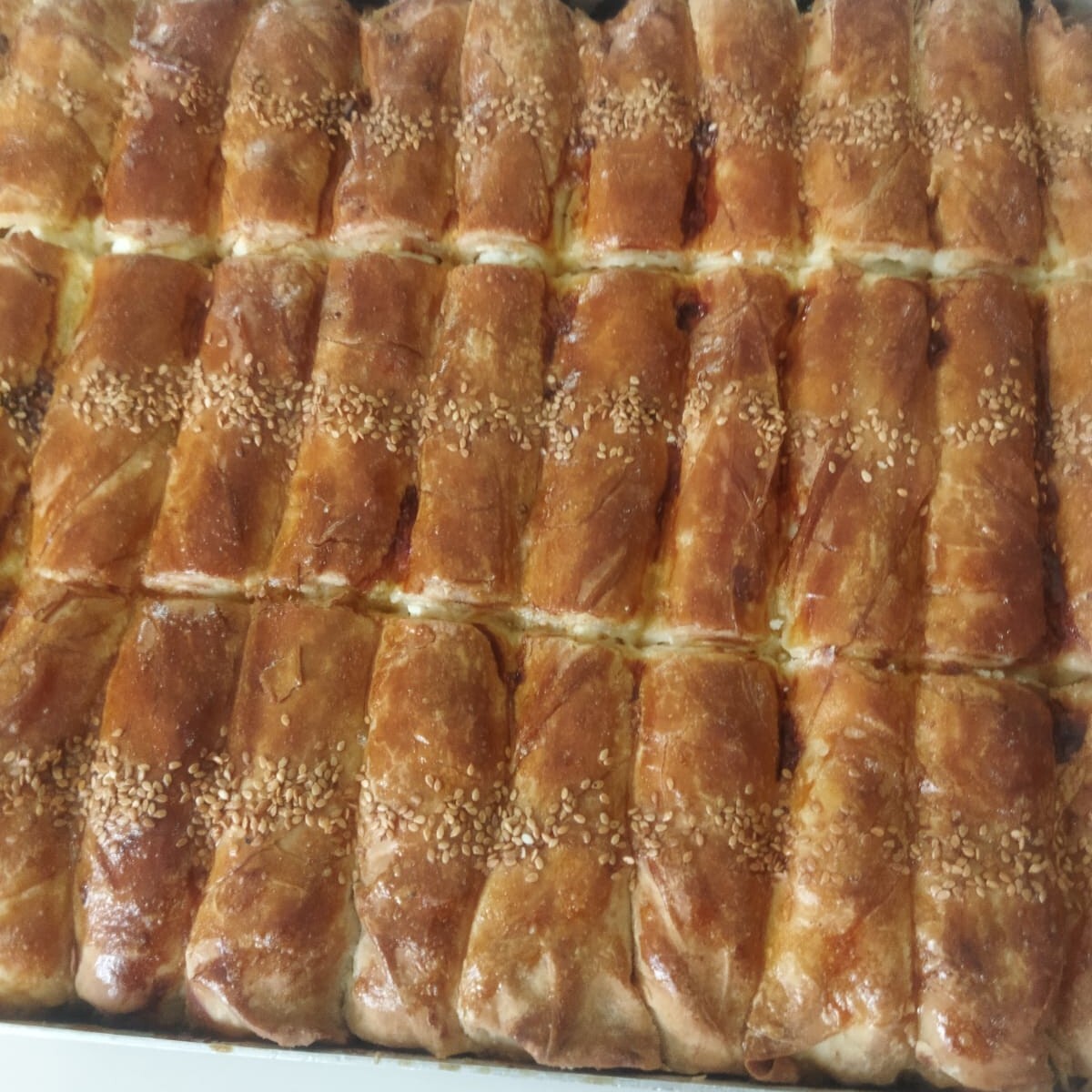 Peynirli Kol Böreği (Porsiyon)