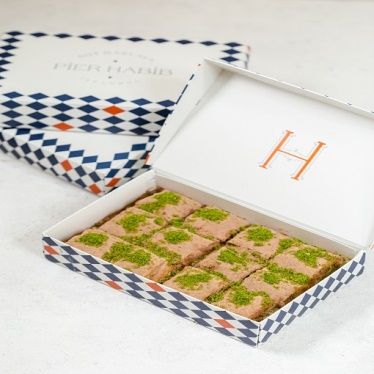 Fıstıklı Sütlü Çikolatalı Süt Baklava (12 dilim)