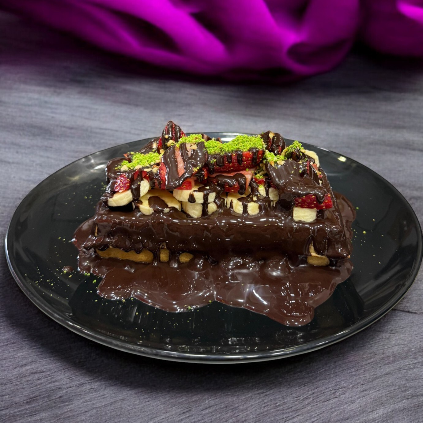 Karanlık Taraf (Bitter Çikolatalı Waffle)