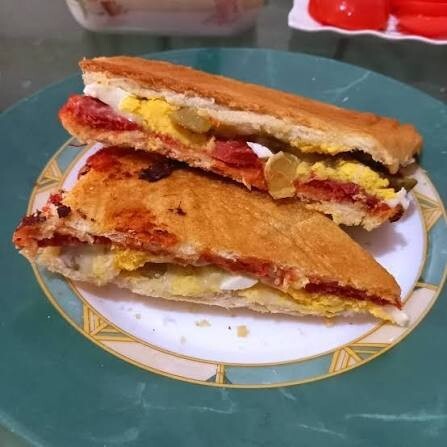Yumurtalı Kaşarlı Yarım Tost
