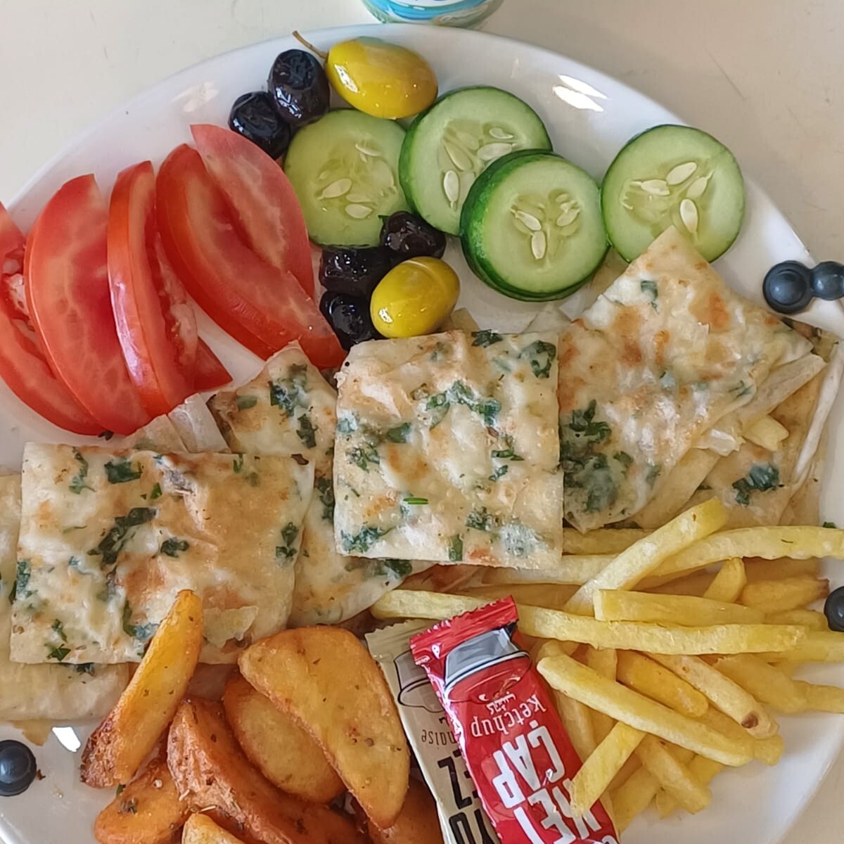 mantarlı tavuklu kaşarlı gözleme