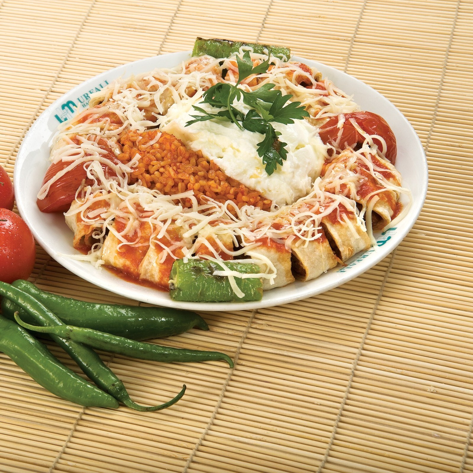 Kaşarlı Et Döner Sarma