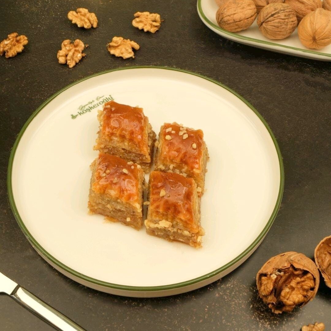 Cevizli Ev Baklava (750 gr.)