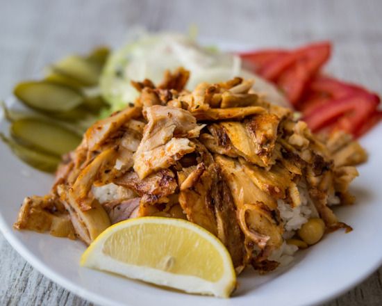Pilav Üstü Tavuk Döner + Salata