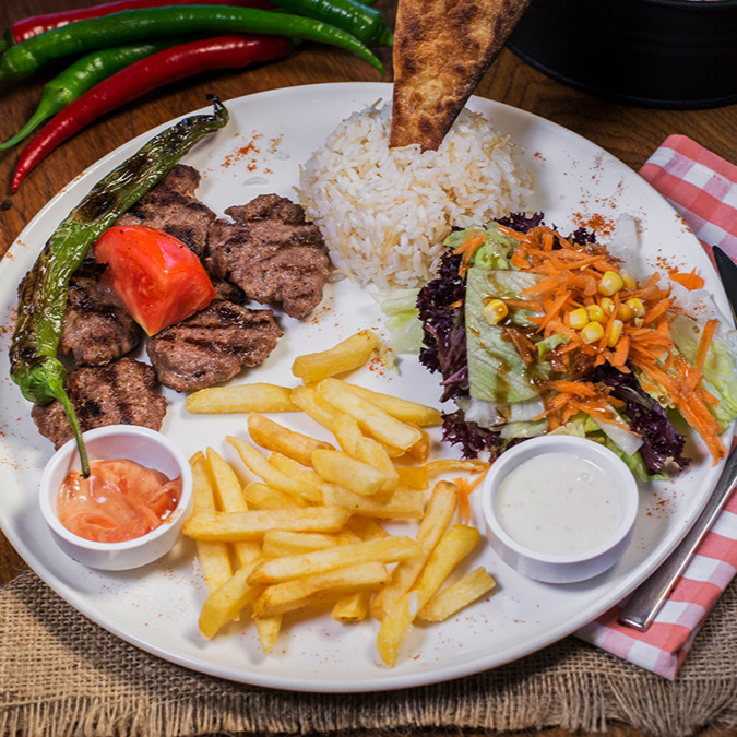 Karışık Köfte